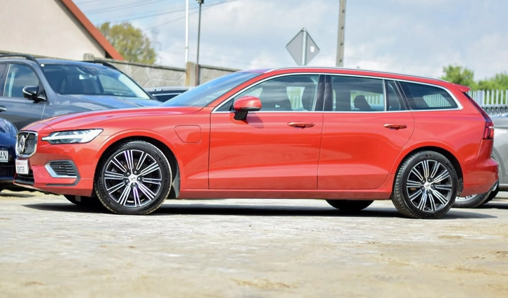 Volvo V60 cena 127920 przebieg: 159000, rok produkcji 2020 z Radzionków małe 781